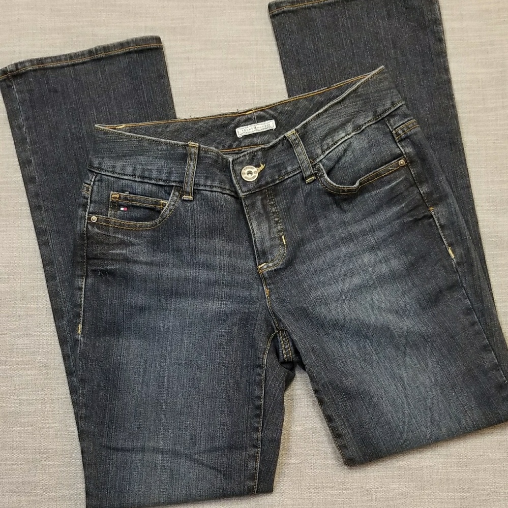 🔥🔥Tommy Hilfiger Vintage sz4 Straight Leg 🔥🔥
